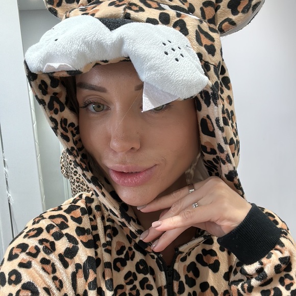 Cute Halloween costume Tiger / you can wear a PJ at home - Picture 3 of 5